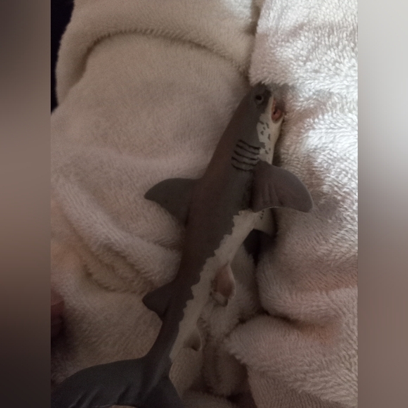 Vintage Shark Toy - Picture 6 of 11